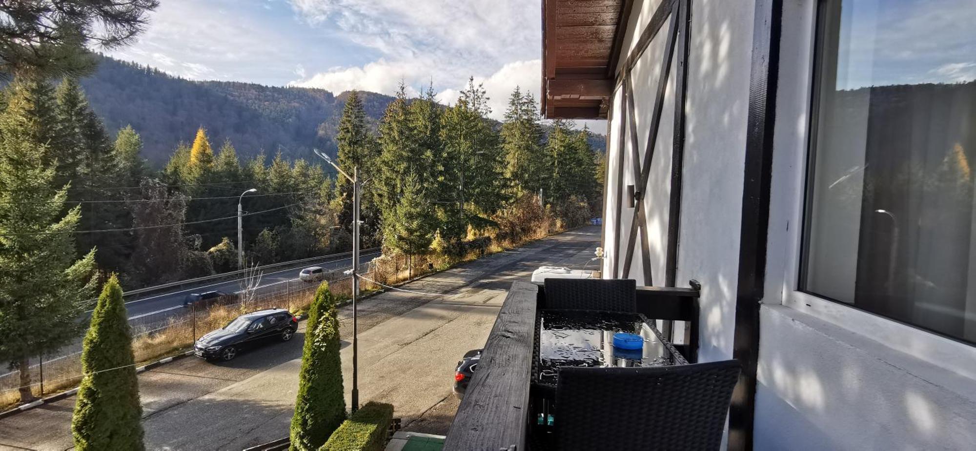 Hanul Izvorul Rece Sinaia Exteriör bild